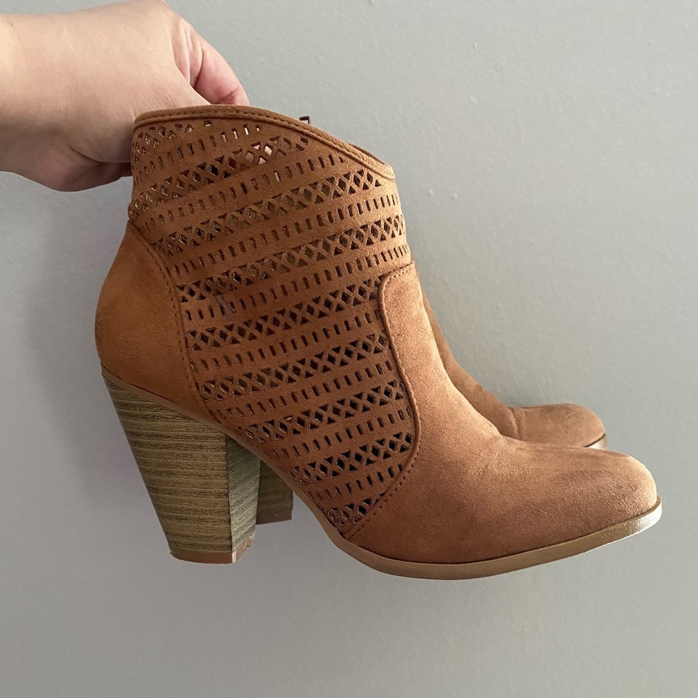 Qupid Boots